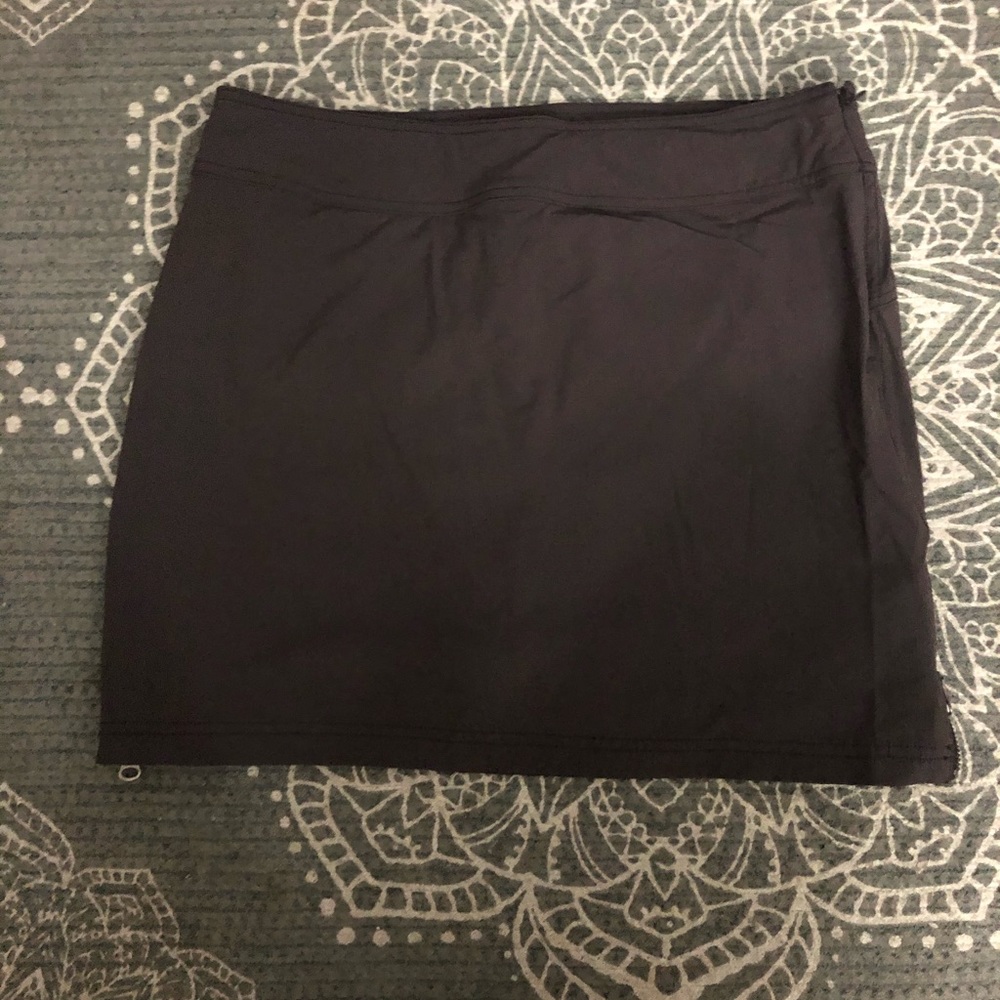 Athleta Travel Skirt